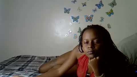 Snapshot of prettytess chatting on May 23, 11:58 am prettytess online show from May 23, 11:58 am