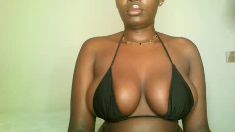 prettyvishy online show from February 25, 2:47 am