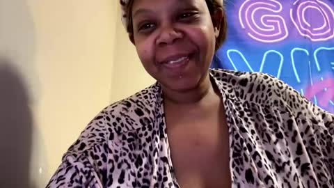Snapshot of prettyworld24 chatting on January 7, 3:46 am prettyworld24 online show from January 7, 3:46 am