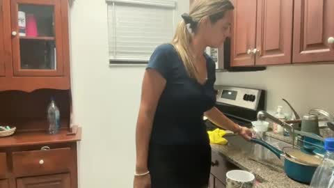 prettyyykittyyy22 online show from November 2, 9:39 pm