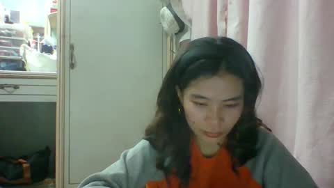 Snapshot of prety784828 chatting on September 25, 1:59 pm prety784828 online show from September 25, 1:59 pm