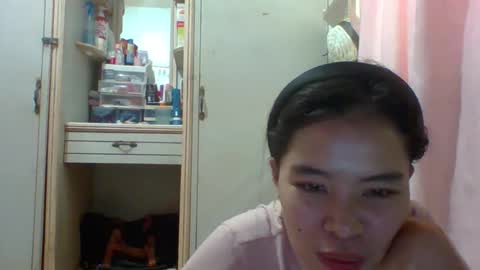 Snapshot of prety784828 chatting on October 1, 5:46 am prety784828 online show from October 1, 5:46 am