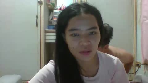 Snapshot of prety784828 chatting on November 12, 3:23 pm prety784828 online show from November 12, 3:23 pm