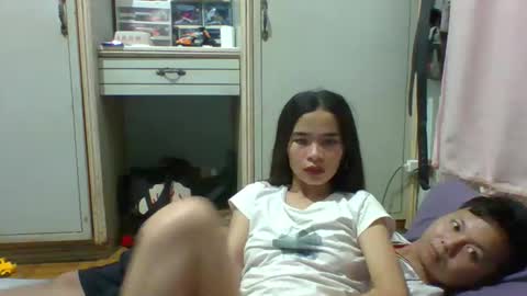 Snapshot of prety784828 chatting on April 15, 5:31 pm prety784828 online show from April 15, 5:31 pm