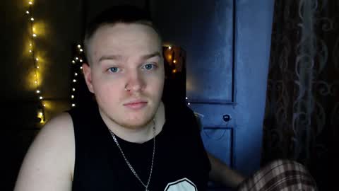 Snapshot of princ4real chatting on January 17, 8:13 am prince online show from January 17, 8:13 am