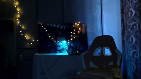 Snapshot of princ4real chatting on January 25, 10:29 am prince online show from January 25, 10:29 am