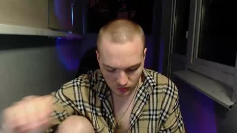 Snapshot of princ4real chatting on September 26, 4:16 am prince online show from September 26, 4:16 am