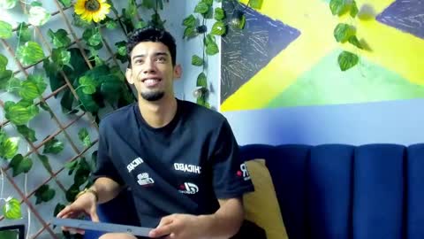 prince_arthur77 online show from October 15, 1:33 pm