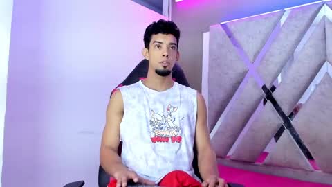 prince_arthur77 online show from November 1, 4:31 pm