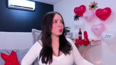 Mia online show from February 14, 12:24 pm