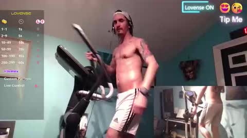 Snapshot of prince_raphael chatting on October 7, 5:32 pm Riffraff online show from October 7, 5:32 pm