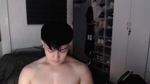 Snapshot of princeadrianx chatting on February 2, 5:00 pm Prince Adrian online show from February 2, 5:00 pm