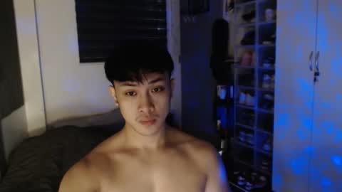 Snapshot of princeadrianx chatting on February 19, 7:59 am Prince Adrian online show from February 19, 7:59 am