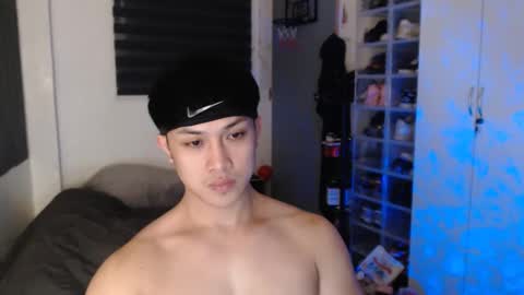 Snapshot of princeadrianx chatting on March 14, 11:15 am Prince Adrian online show from March 14, 11:15 am