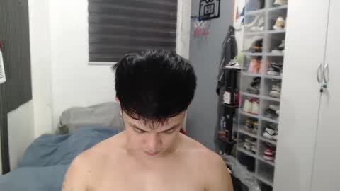 Snapshot of princeadrianx chatting on April 27, 8:56 am Prince Adrian online show from April 27, 8:56 am