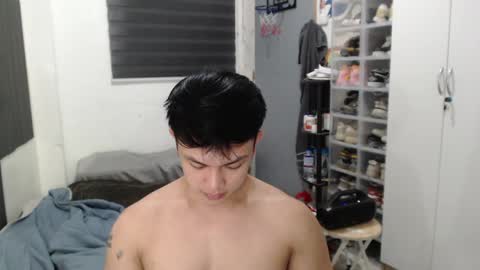 Snapshot of princeadrianx chatting on May 5, 4:15 pm Prince Adrian online show from May 5, 4:15 pm