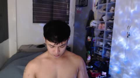 Snapshot of princeadrianx chatting on May 13, 8:01 am Prince Adrian online show from May 13, 8:01 am