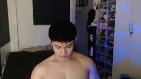 Snapshot of princeadrianx chatting on May 19, 5:08 pm Prince Adrian online show from May 19, 5:08 pm