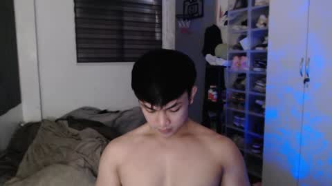 Snapshot of princeadrianx chatting on May 27, 7:27 am Prince Adrian online show from May 27, 7:27 am