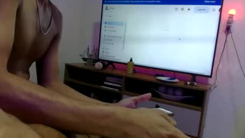 Snapshot of princegulosodot chatting on May 1, 1:54 am princegulosodot online show from May 1, 1:54 am