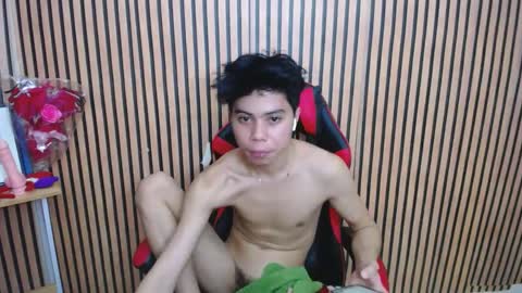 princes_henry online show from February 19, 5:06 pm