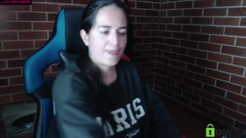 Snapshot of princesa_leia_zathur chatting on May 18, 11:05 am Leia online show from May 18, 11:05 am