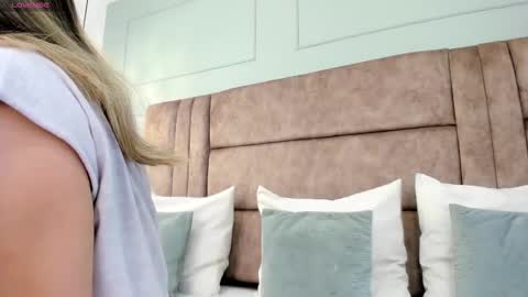 Paris online show from February 21, 11:33 am