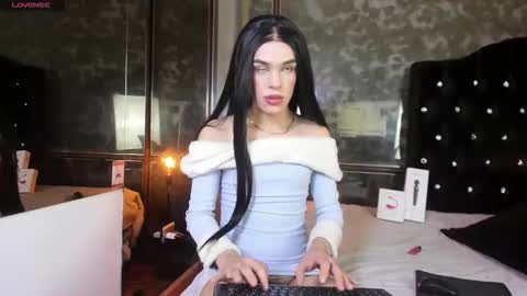 Snapshot of princess__valery chatting on November 30, 7:51 pm valery online show from November 30, 7:51 pm