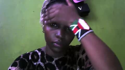 Snapshot of princess_amani chatting on November 3, 8:48 am princess_amani online show from November 3, 8:48 am