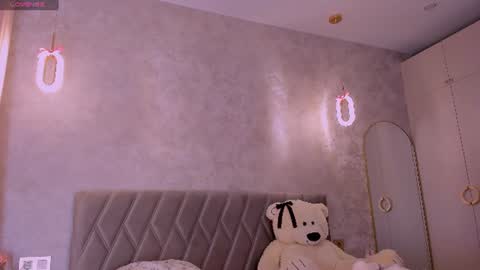 Snapshot of princess_nier chatting on July 12, 8:22 pm Princess Diana online show from July 12, 8:22 pm