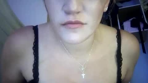 princessbrii537133 online show from November 9, 2:54 am