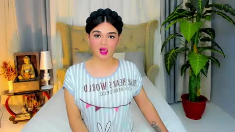 Snapshot of princesshugecumontop chatting on April 21, 6:12 pm PrincessDONT FORGET TO FOLLOW ME online show from April 21, 6:12 pm