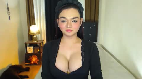 Snapshot of princesshugecumontop chatting on June 1, 1:29 am PrincessDONT FORGET TO FOLLOW ME online show from June 1, 1:29 am