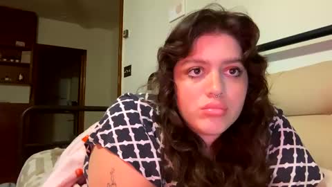 Snapshot of princesslaylaa chatting on February 3, 6:45 am princessviccxo online show from February 3, 6:45 am