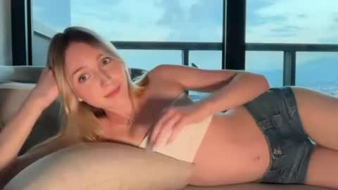 Kate online show from July 4, 4:46 pm