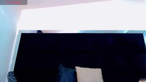 priscilarainbow online show from May 18, 7:52 pm