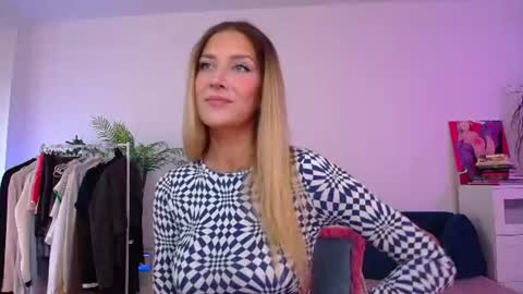 Nansy online show from July 9, 9:57 am