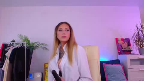 Nansy online show from July 12, 6:04 am