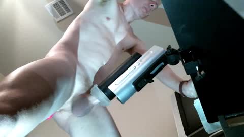 Snapshot of privated8 chatting on December 4, 4:16 pm D online show from December 4, 4:16 pm