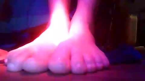 feet online show from November 2, 6:27 am