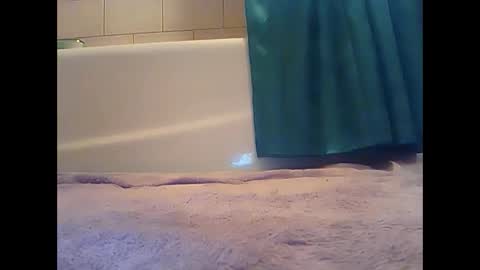 feet online show from February 21, 9:32 am