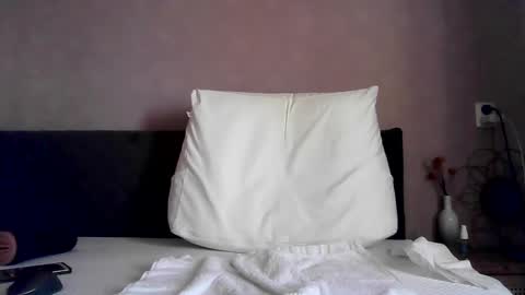 Snapshot of projectxx304379 chatting on January 14, 1:17 pm projectxx304379 online show from January 14, 1:17 pm