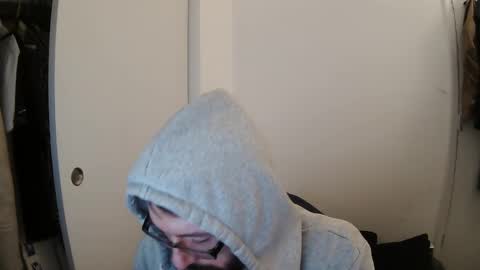 Snapshot of pron99 chatting on January 29, 1:37 am John Doh online show from January 29, 1:37 am