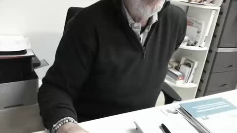 mature hairy guy online show from January 15, 5:49 pm