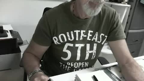 Snapshot of proplan chatting on July 4, 4:57 pm mature hairy guy online show from July 4, 4:57 pm