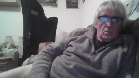 Snapshot of proudwelshman chatting on January 8, 11:19 pm proudwelshman online show from January 8, 11:19 pm