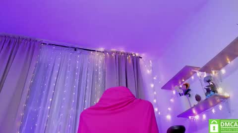 Snapshot of prvncessa_10 chatting on February 4, 4:29 am INDEPENDENT MODEL online show from February 4, 4:29 am