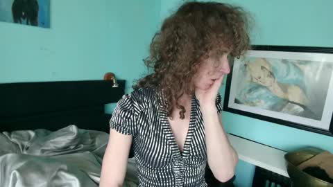 prxscillia_tx online show from April 13, 1:38 pm