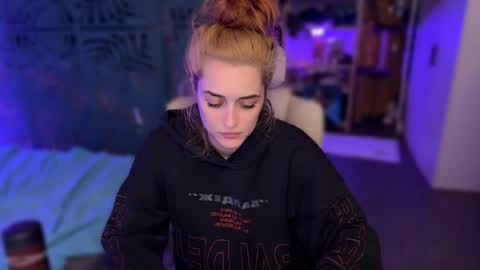 Queen of Pain online show from May 20, 6:47 pm