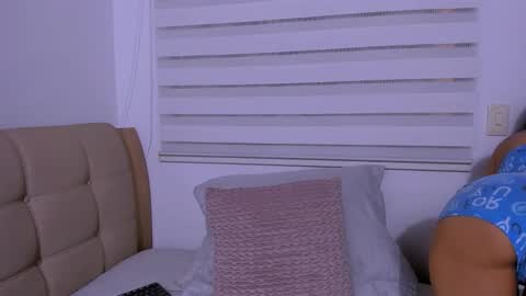 Mara online show from November 29, 1:52 am